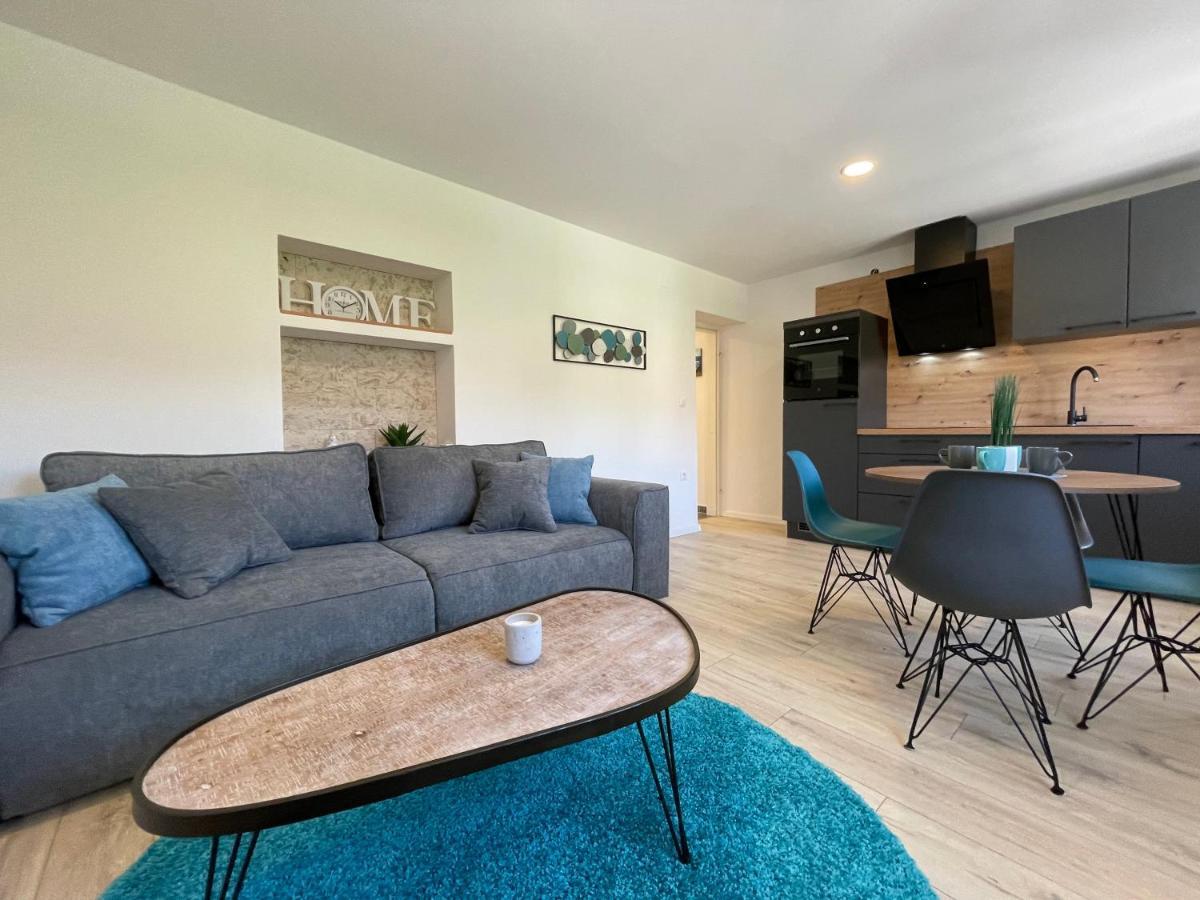 Apartments Nona Пула Екстериор снимка