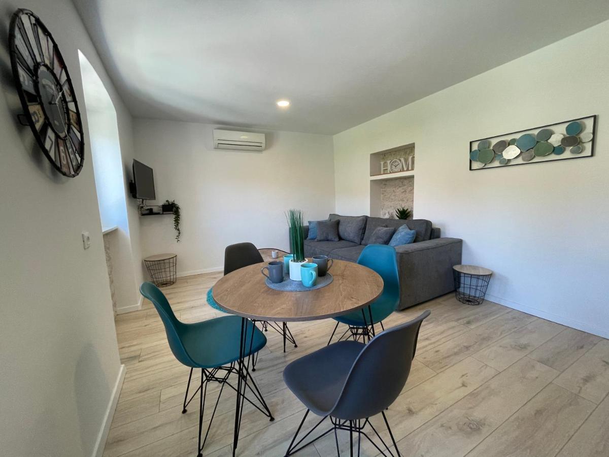 Apartments Nona Пула Екстериор снимка