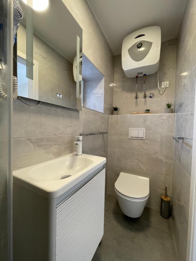 Apartments Nona Пула Екстериор снимка